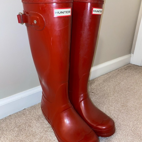 Women’s Red Hunter Boots Tall - Picture 2 of 3